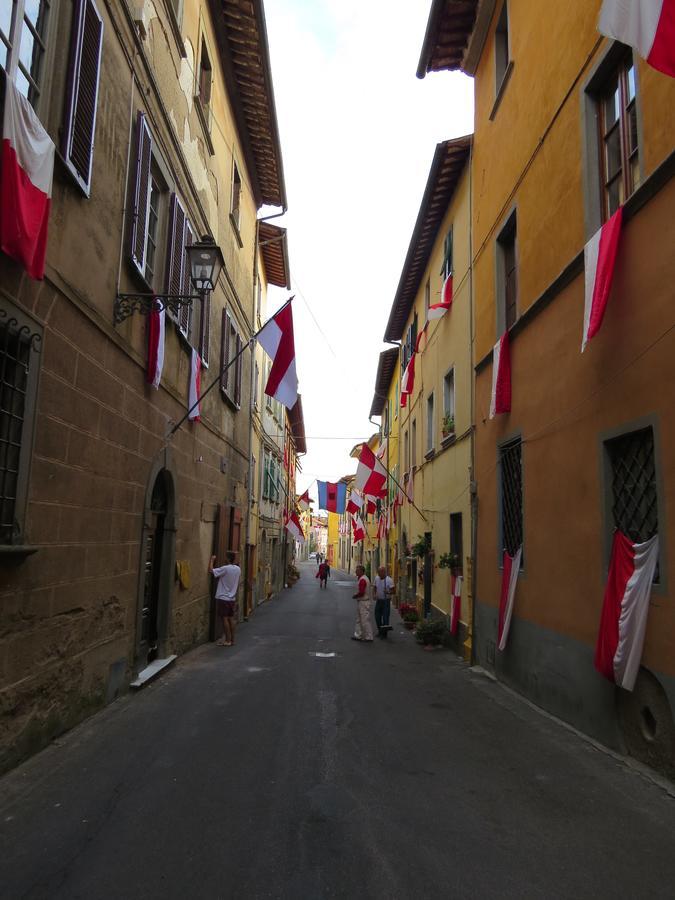 Palazzo Donati B&B Montopoli in Val dʼArno Buitenkant foto